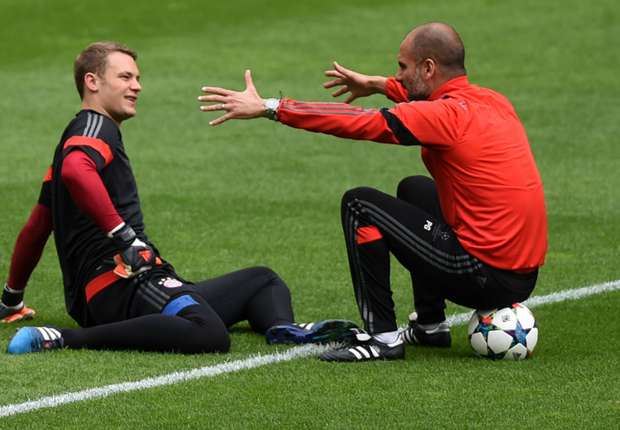 neuer-guardiola-cropped_za61uk6irsef1grcrl2ar7iu4.jpg
