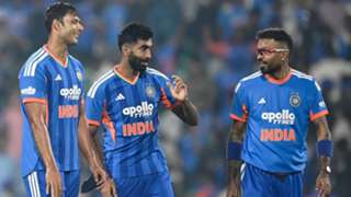 India hold off New Zealand in high-scoring T20I to take series lead