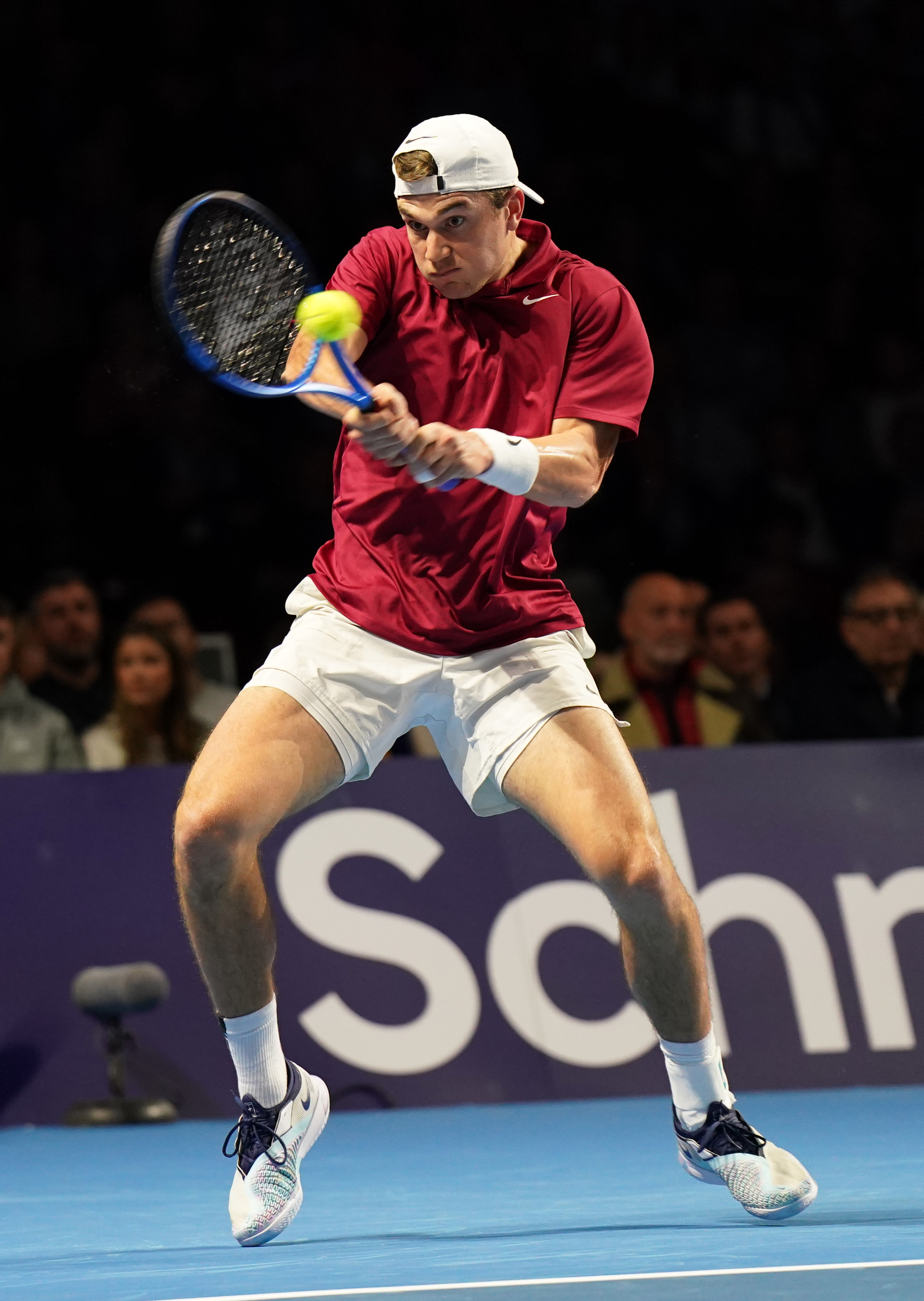 Jack Draper in action