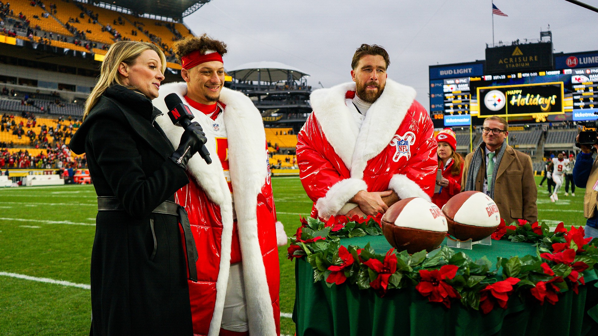Chiefs pull away from Steelers, secure top seed in AFC