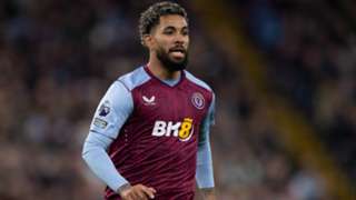 Douglas Luiz completes €50m Juventus transfer