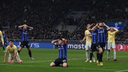 Inter react to Alessandro Bastoni drawing a remarkable save from Diogo Costa