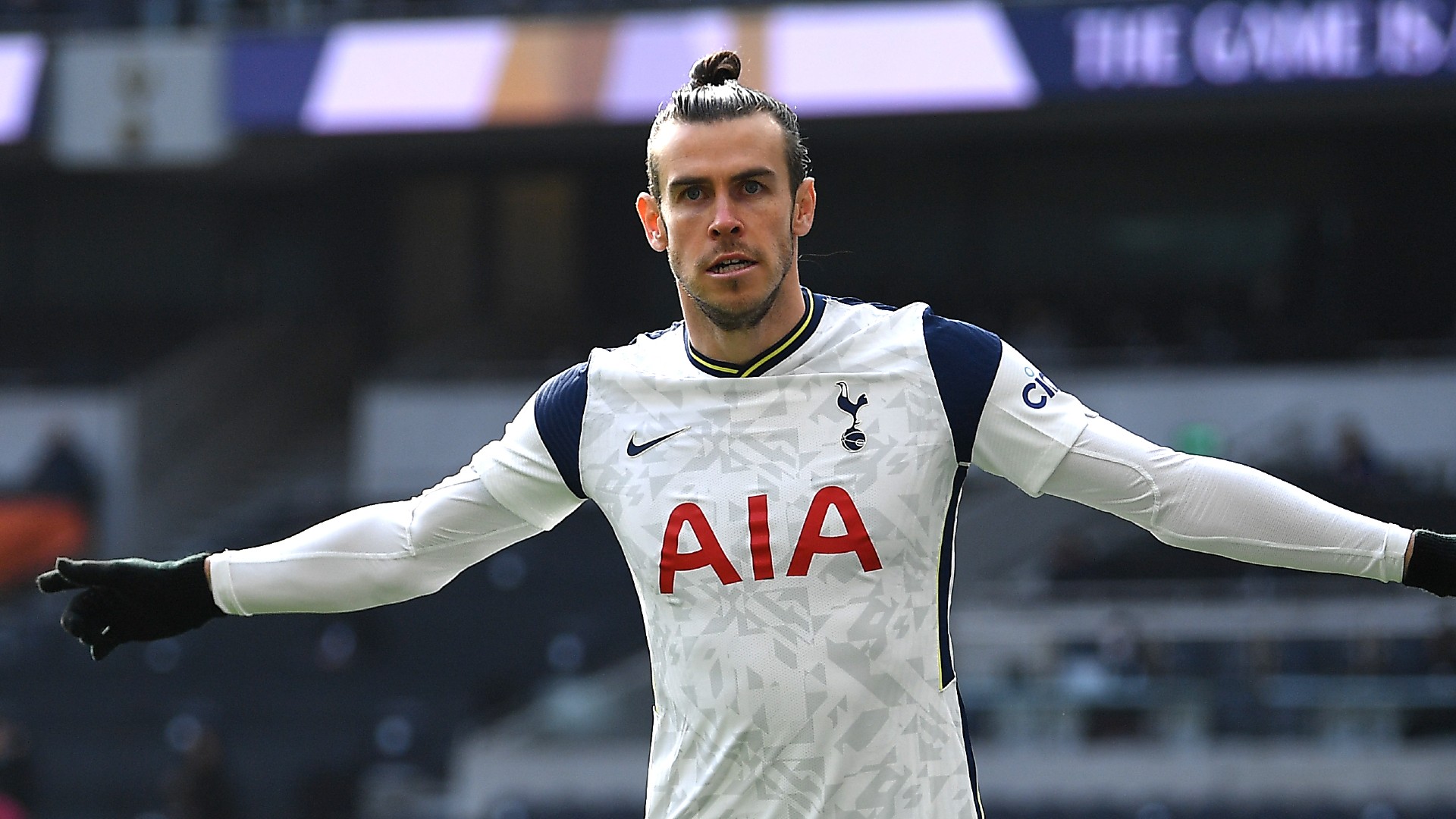 Tottenham 4-0 Burnley: Brilliant Bale at the double for Mourinho's men