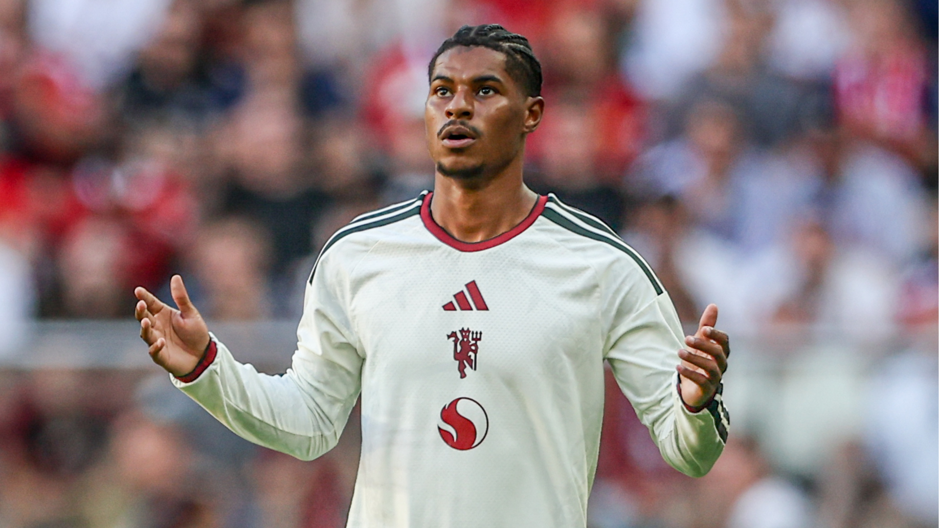 Marcus Rashford returns to Manchester United 'sharp, strong and ready to play' as Carrick and teammates praise his behavior; he could feature against Hull City on Saturday