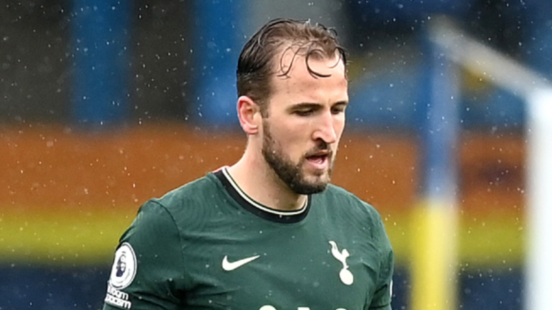 Kane confirms he is staying at Tottenham