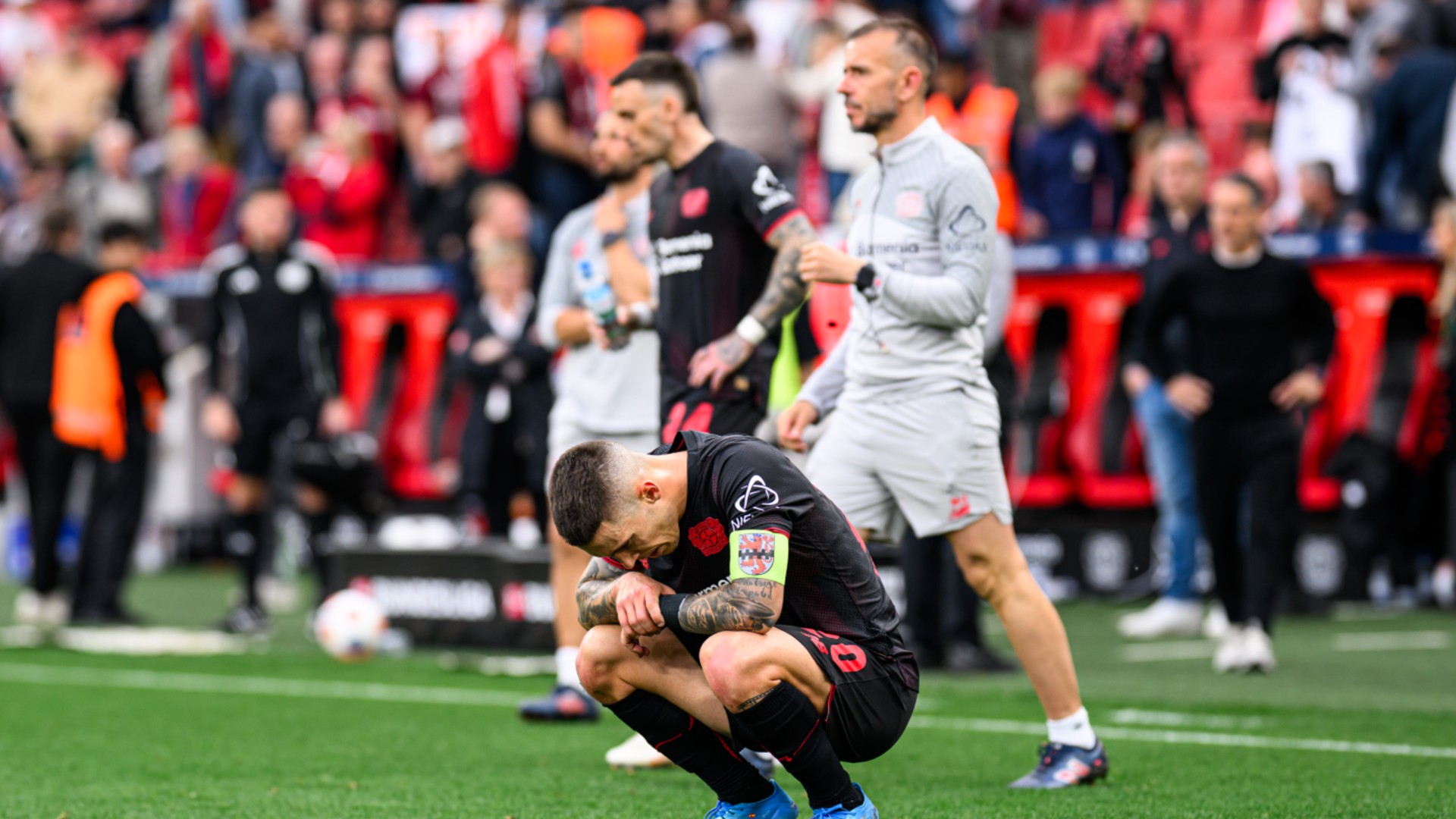 ‘Football is brutal’, bemoans Leverkusen boss Hjulmand