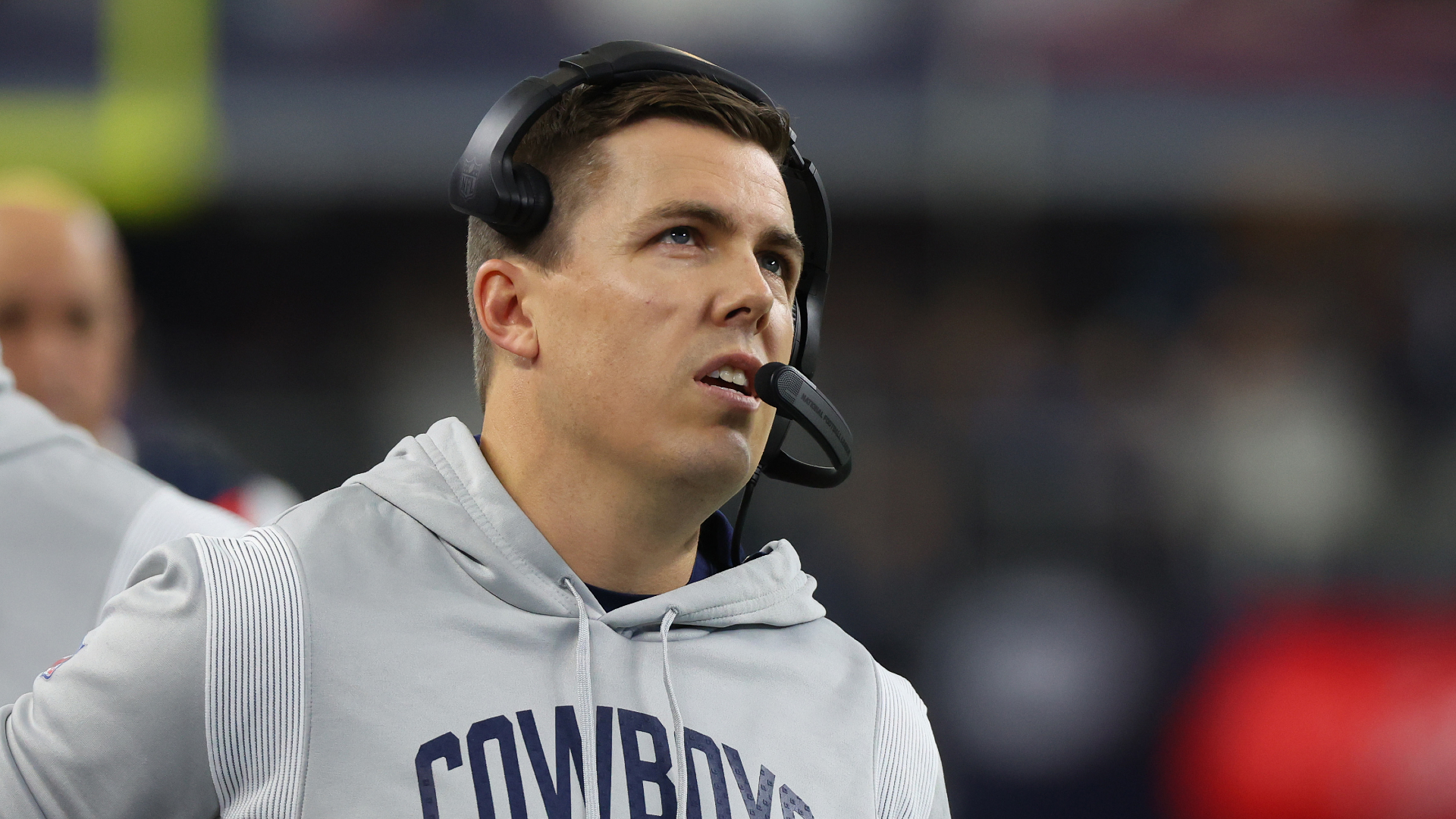 Former Cowboys offensive coordinator Kellen Moore looks to be heading to the Chargers