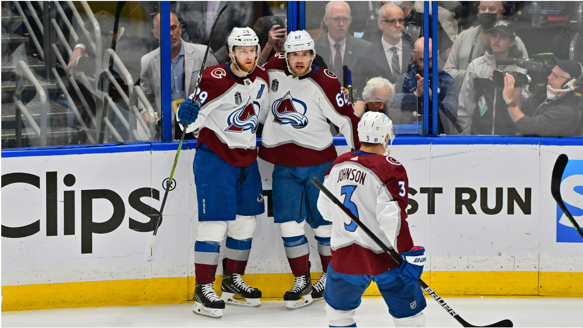 Avalanche winger Artturi Lehkonen celebrates his go-ahead goal in the second period