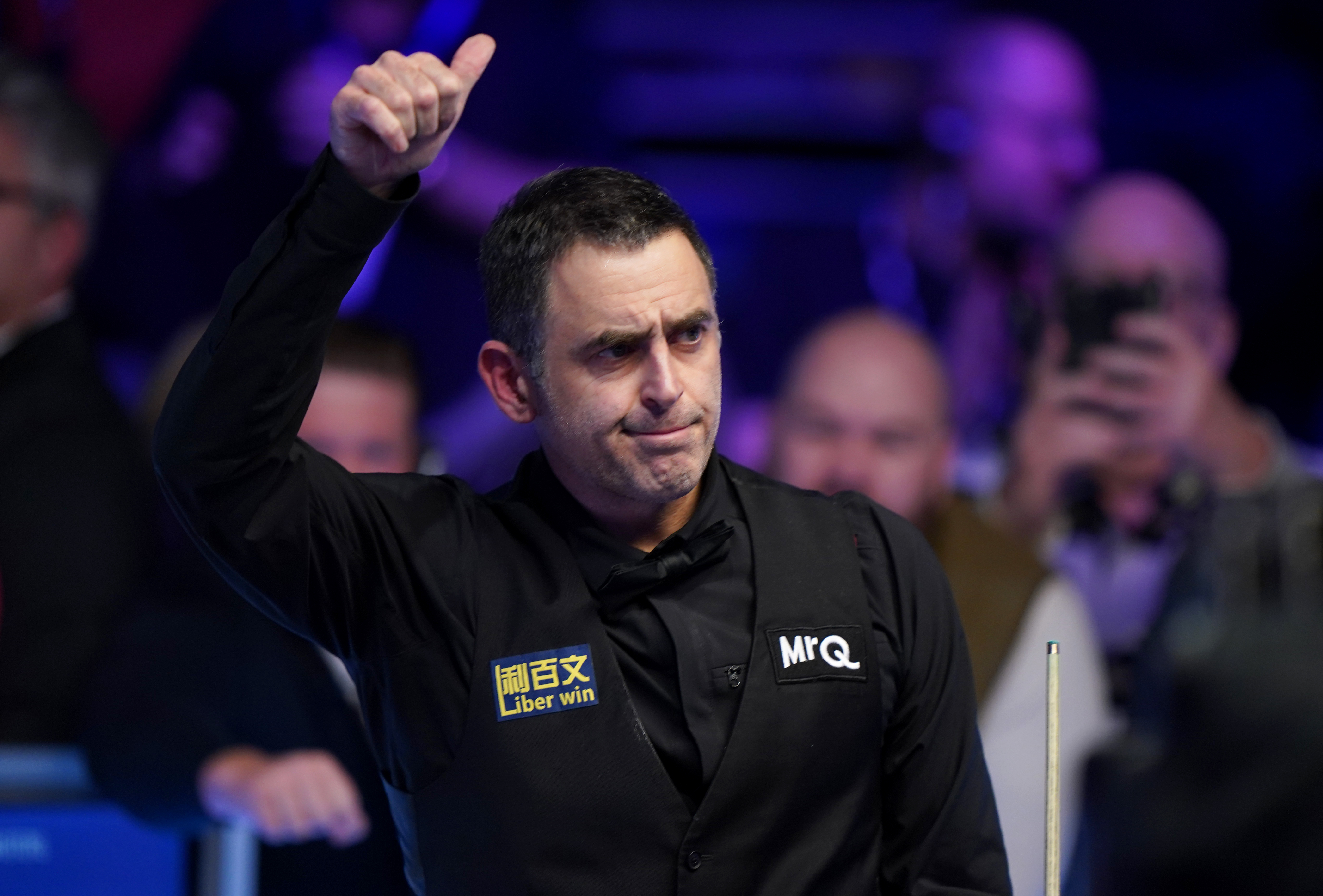 Shaun Murphy: Fans should give Saudi Arabia event with golden ball a chance
