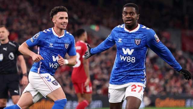 Le Bris pleasantly surprised by Sunderland control in Anfield draw