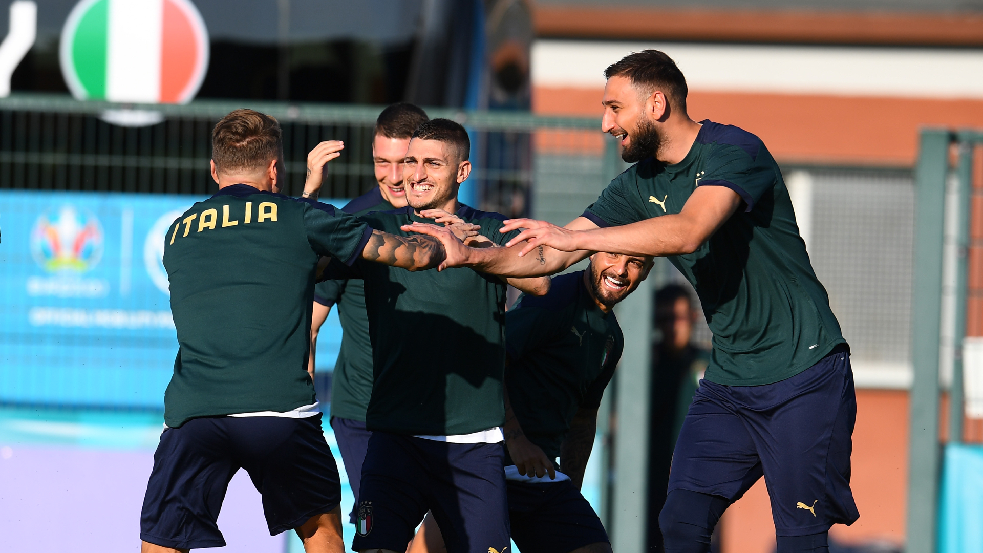 Marco Verratti has defended his PSG and Italy team-mate Gianluigi Donnarumma