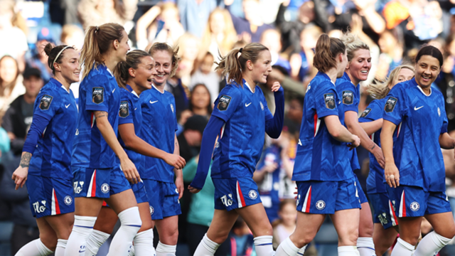Chelsea and Man City win again to set pace at WSL summit