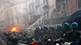 Violence marred the build-up to Napoli's meeting with Eintracht Frankfurt in Naples