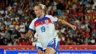 WSL assist queen Mead completes Man City switch