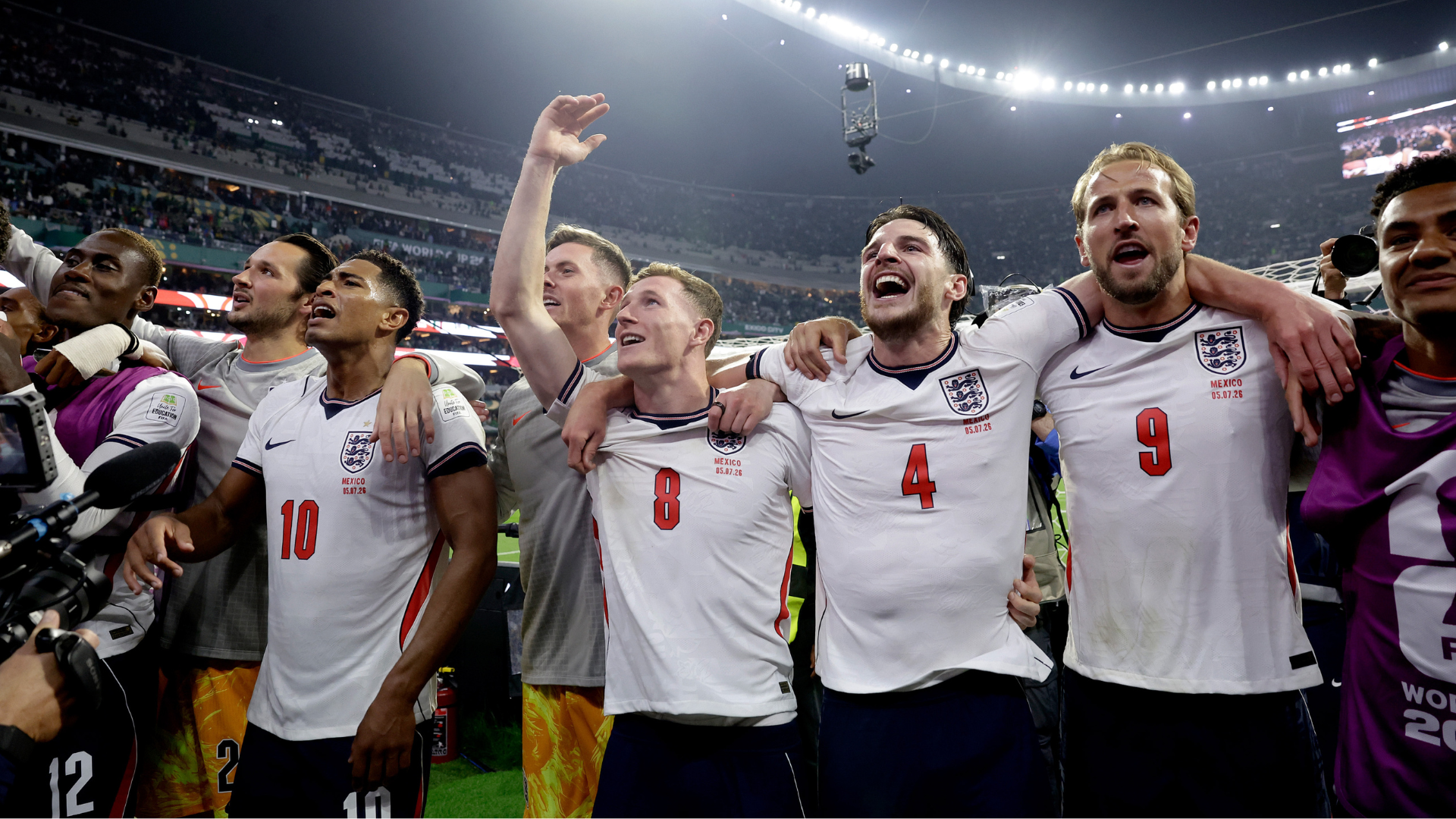 Engeland schrijft geschiedenis met zwaarbevochten zege op Mexico in