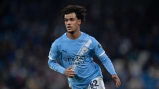 Bobb makes 'easy decision' to join Fulham from Man City