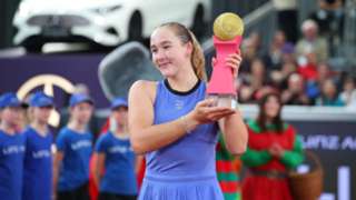 Andreeva comes from behind to deny Potapova and land Linz crown