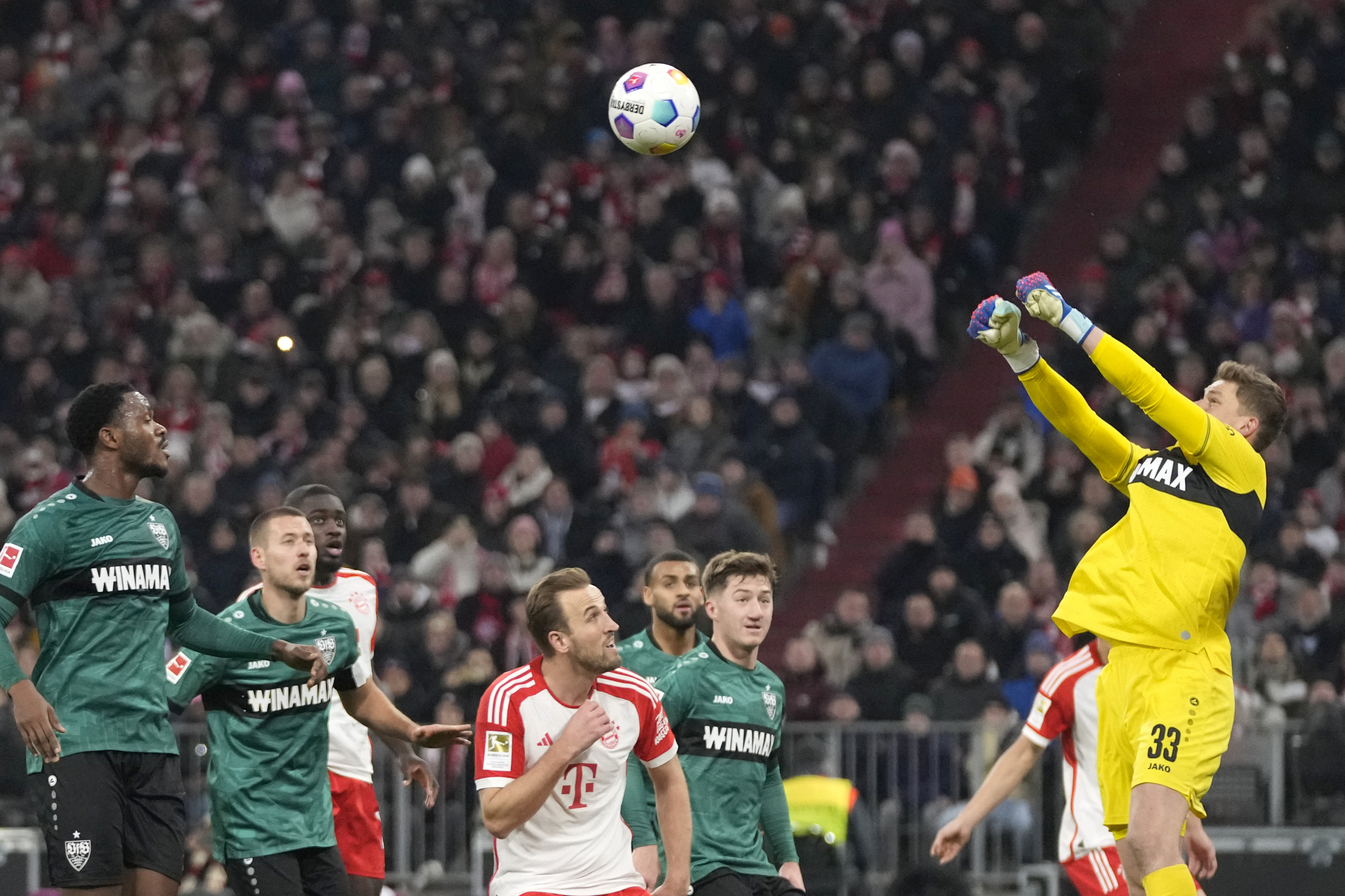 Stuttgart goalkeeper Alexander Nubel made a succession of first-half saves
