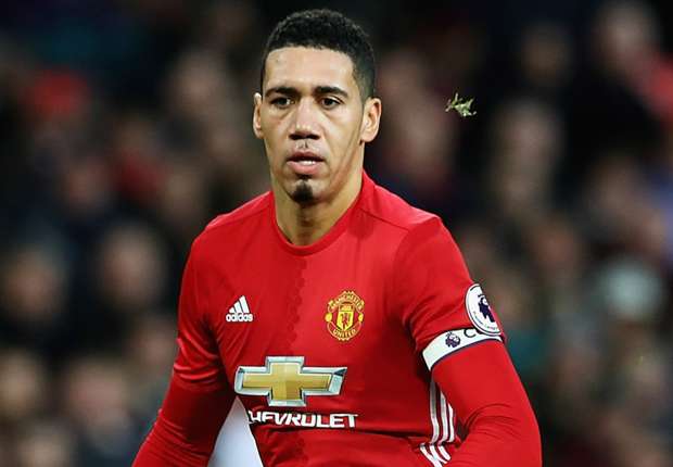chris-smalling-cropped_3ydhplt06g8411zt7cf8tzhao.jpg