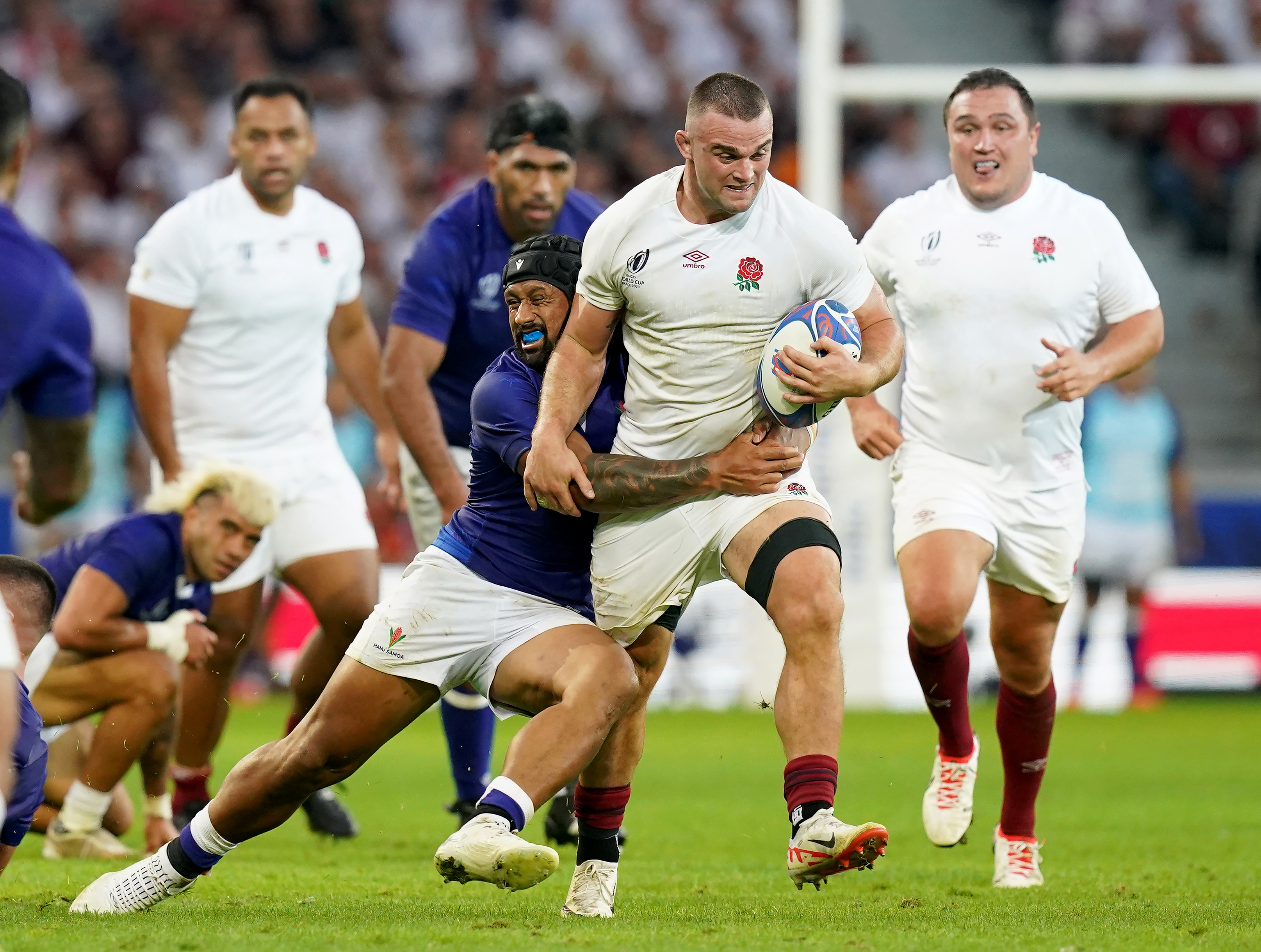 Ben Earl is tackled by Samoa’s Neria Fomai