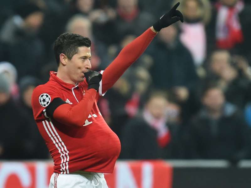 Robert Lewandowski Celebration - Lewandowski Celebration Wallpapers