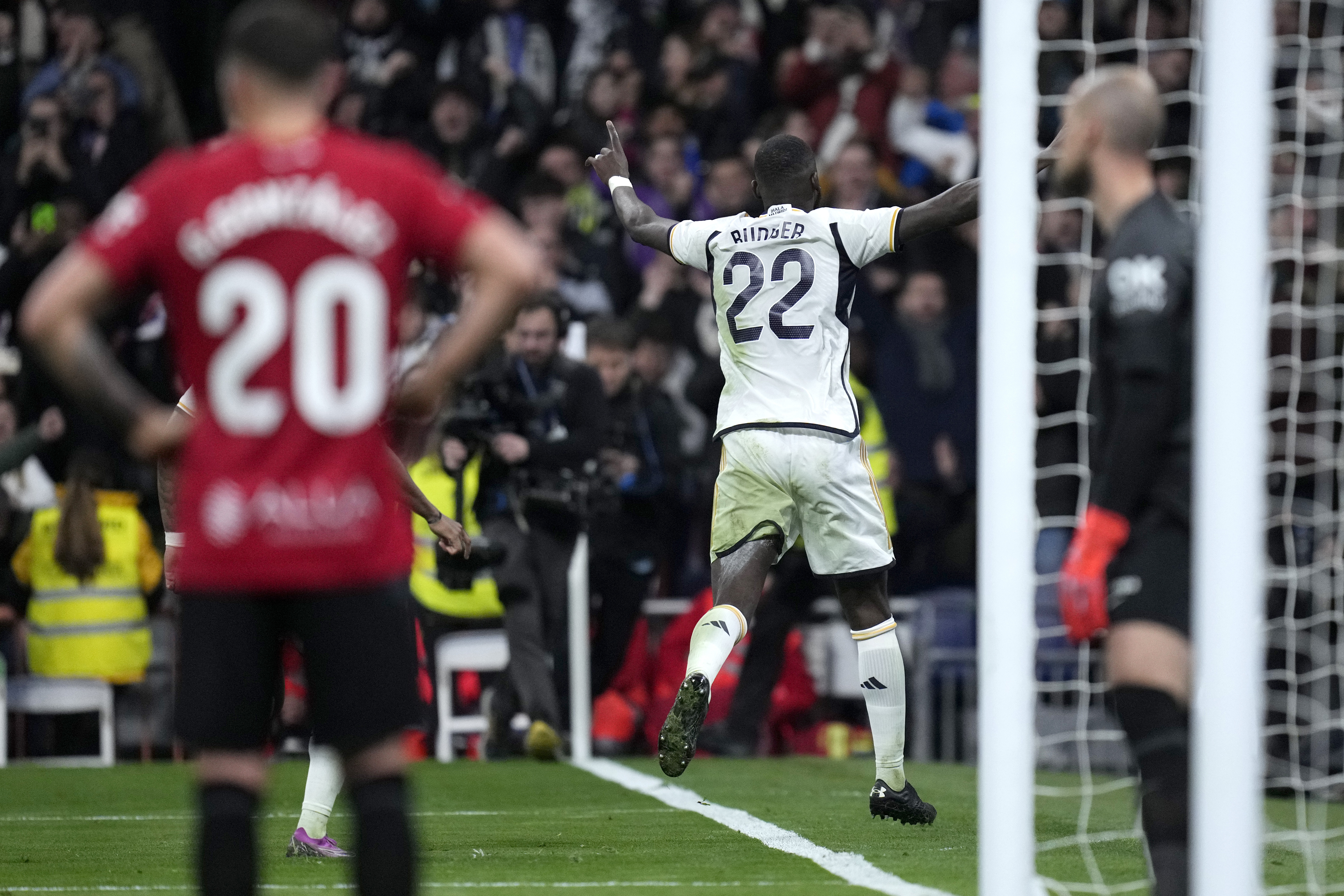 Antonio Rudiger celebrates his goal