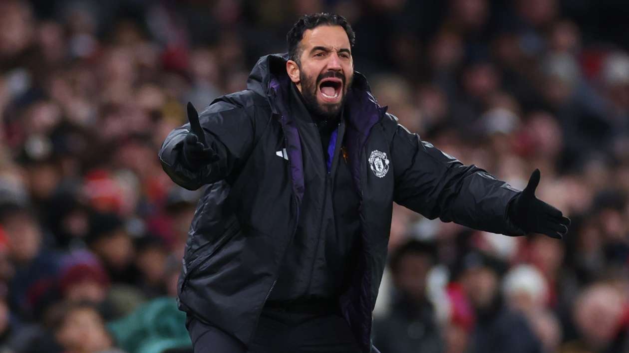 Neville: 'Complacent' Man Utd players undermining trust in Amorim