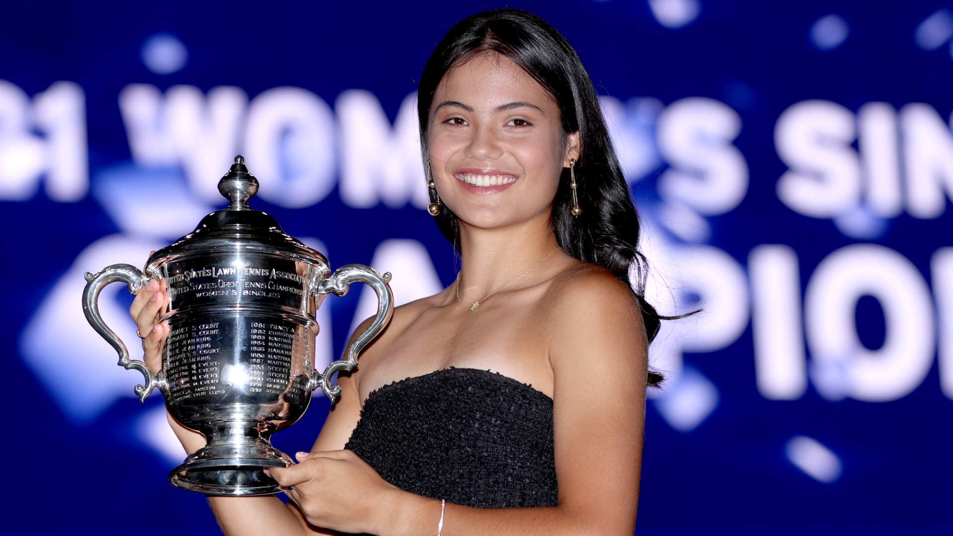 Emma Raducanu sealed a stunning US Open win on Saturday