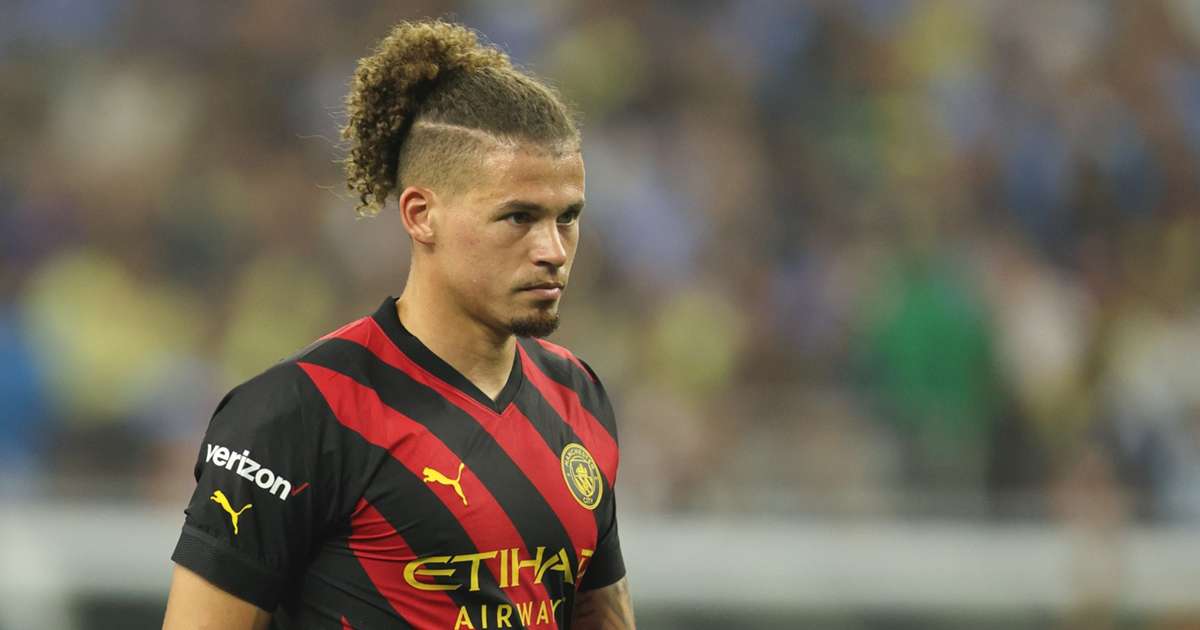 Kalvin Phillips avalia saída do Manchester City: Preciso jogar