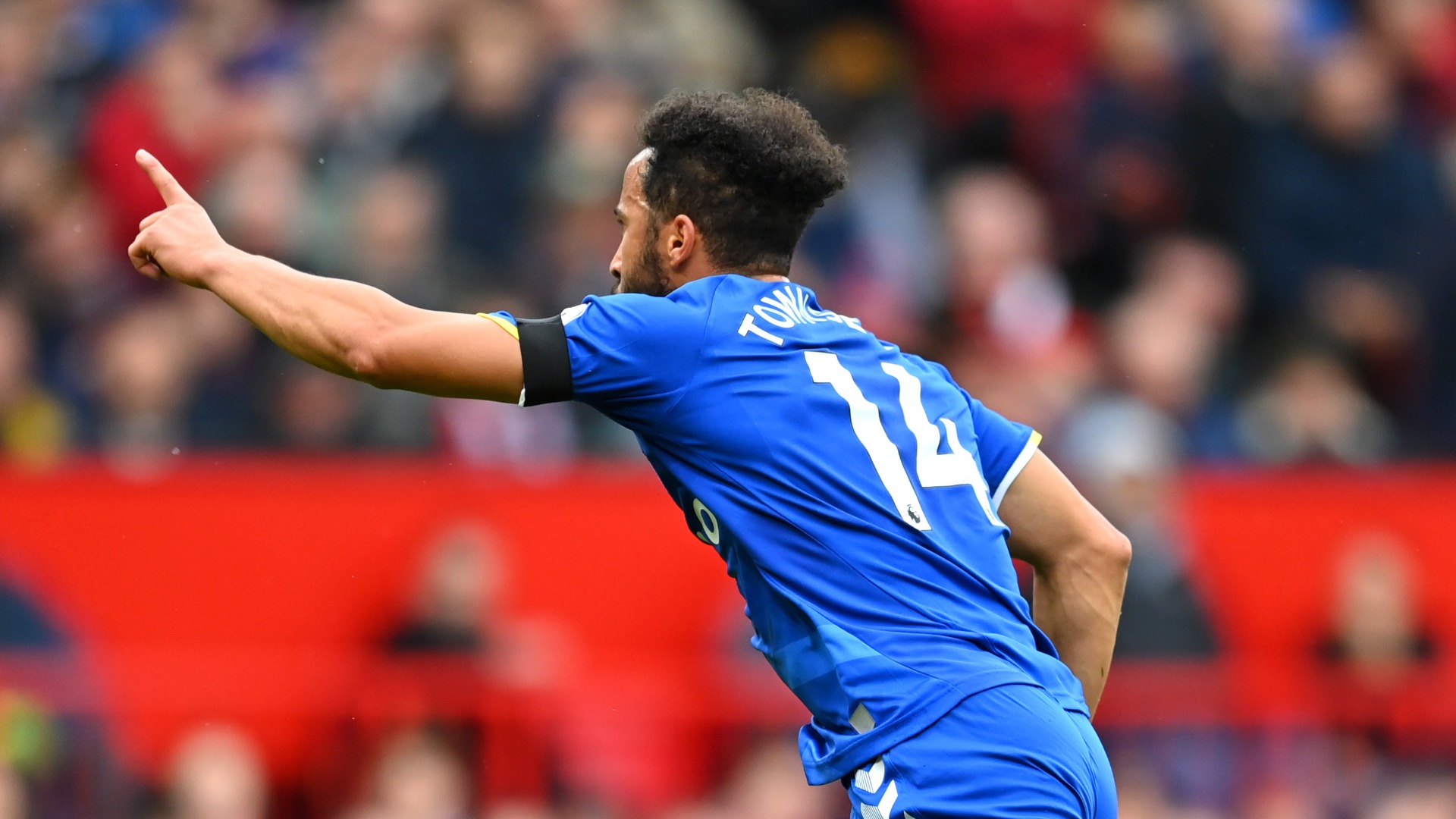 Manchester United 1-1 Everton: Townsend turns up the heat on Solskjaer again