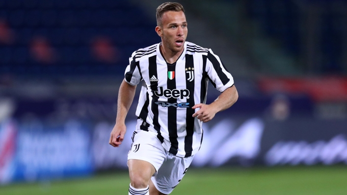 Juventus midfielder Arthur in action