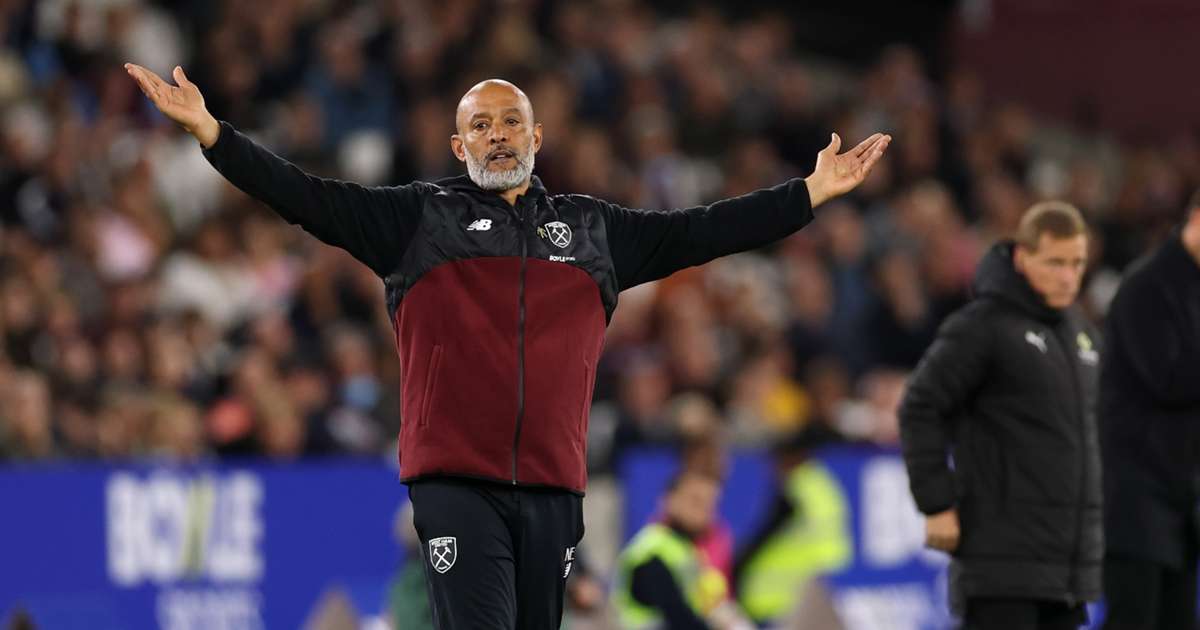 Nuno Espirito Santo reacts on the touchline after West Ham draw with QPR