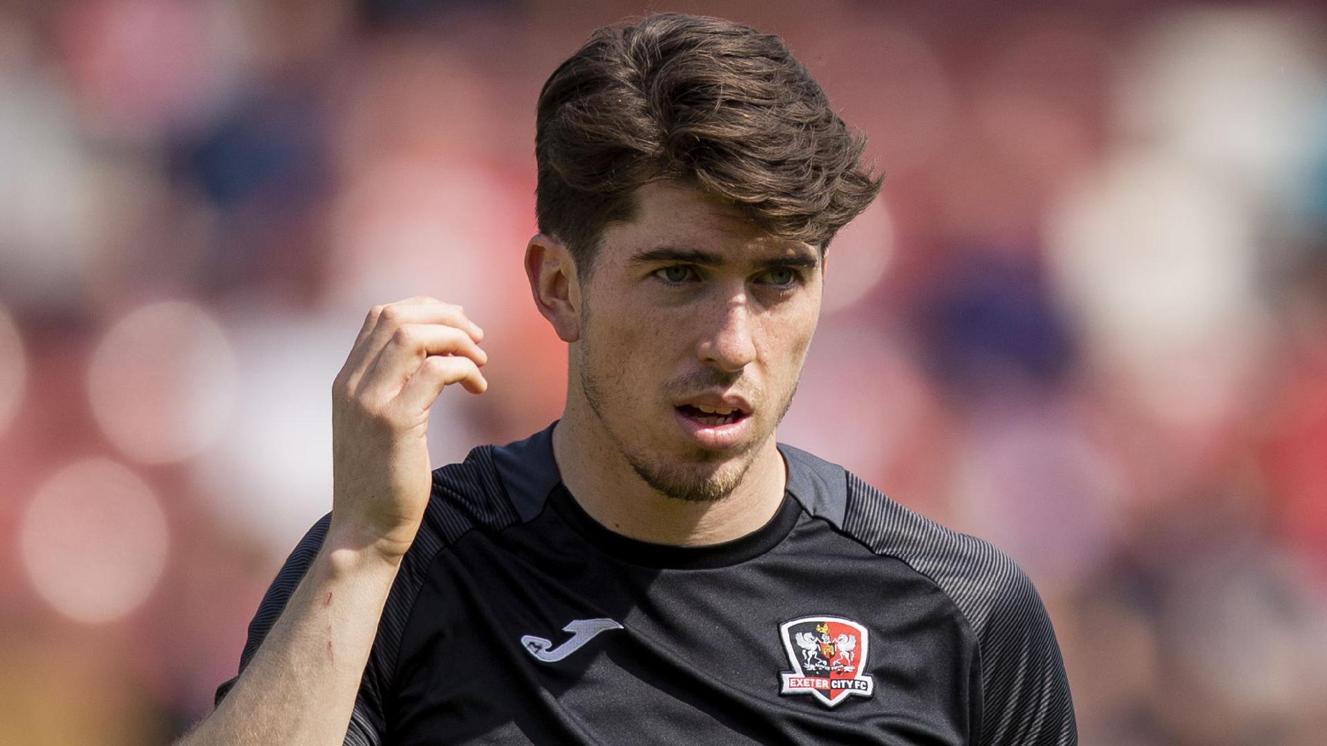 斯旺西签下埃克塞特后卫基伊，合同为期三年