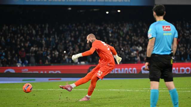 Penalty heroics 'no problem' for Milinkovic-Savic as Napoli advance