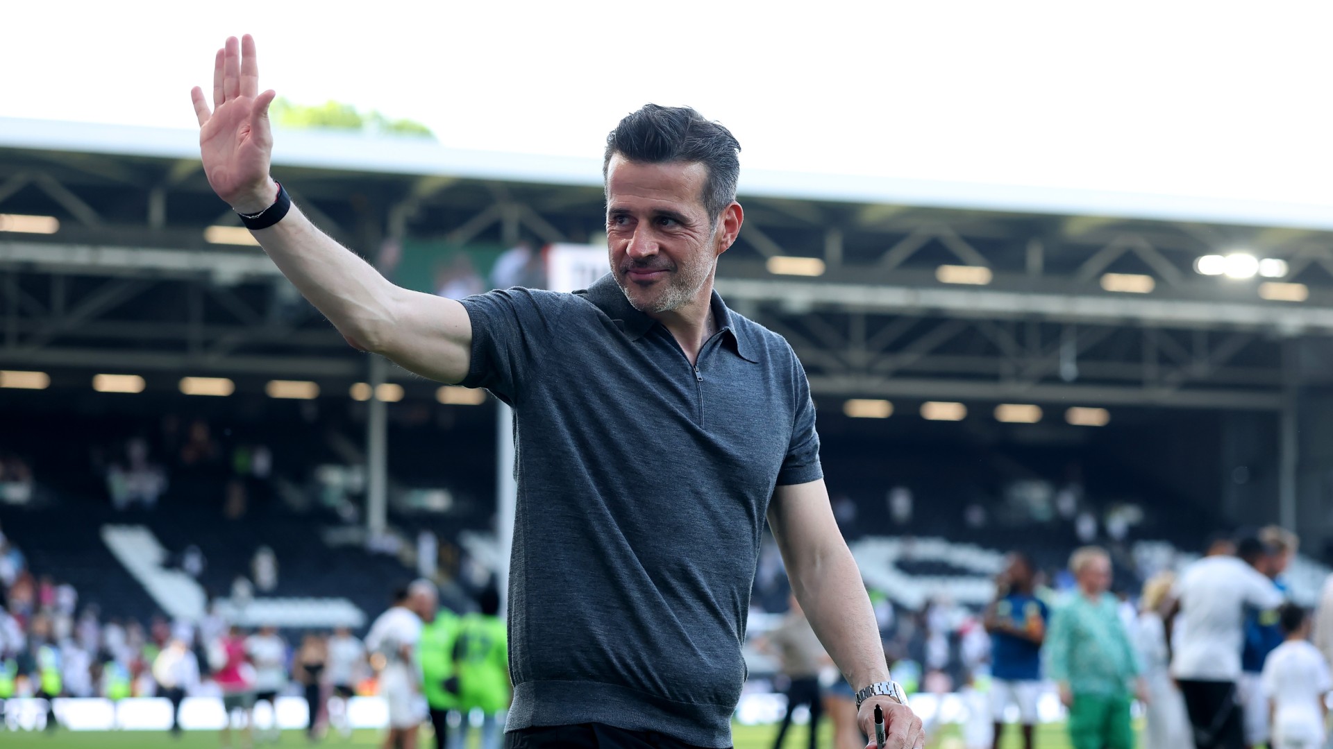 Silva leaves Fulham amid Benfica speculation