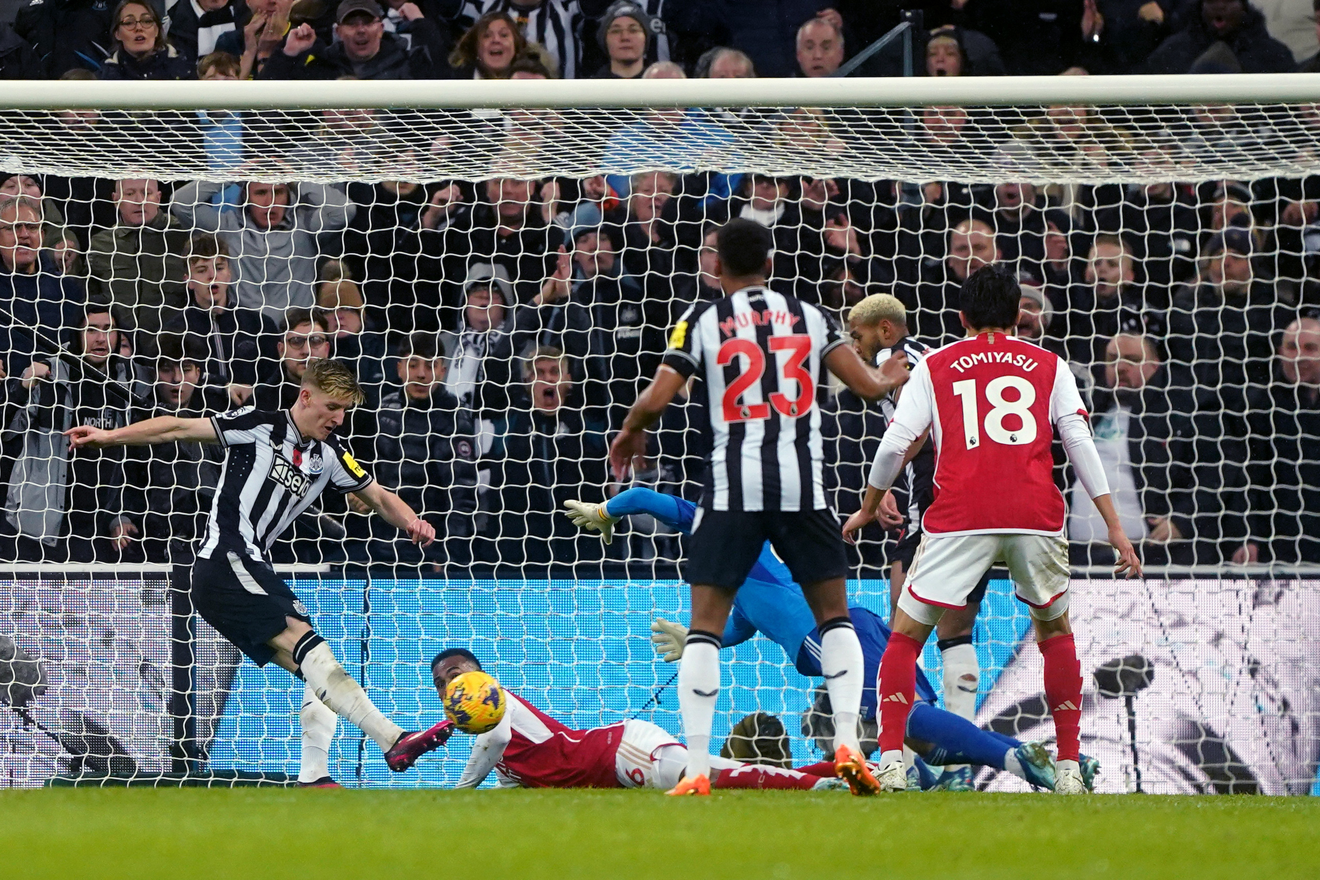 Newcastle United’s Anthony Gordon bundled home the controversial winner against Arsenal