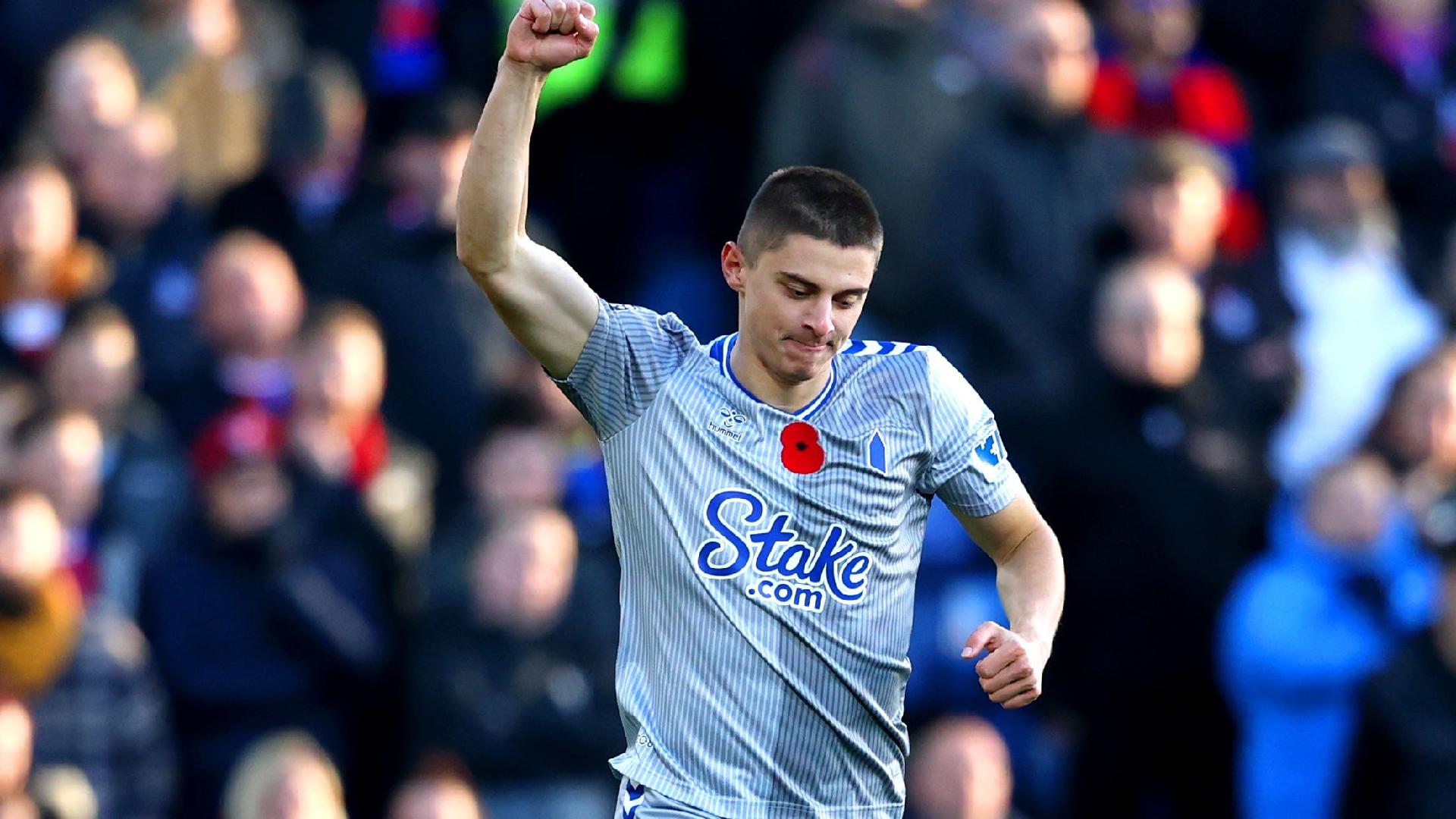 Everton edge Crystal Palace in five-goal thriller