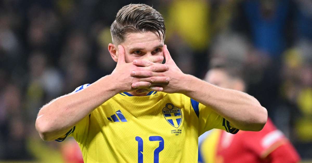 Viktor Gyokeres celebrating for Sweden