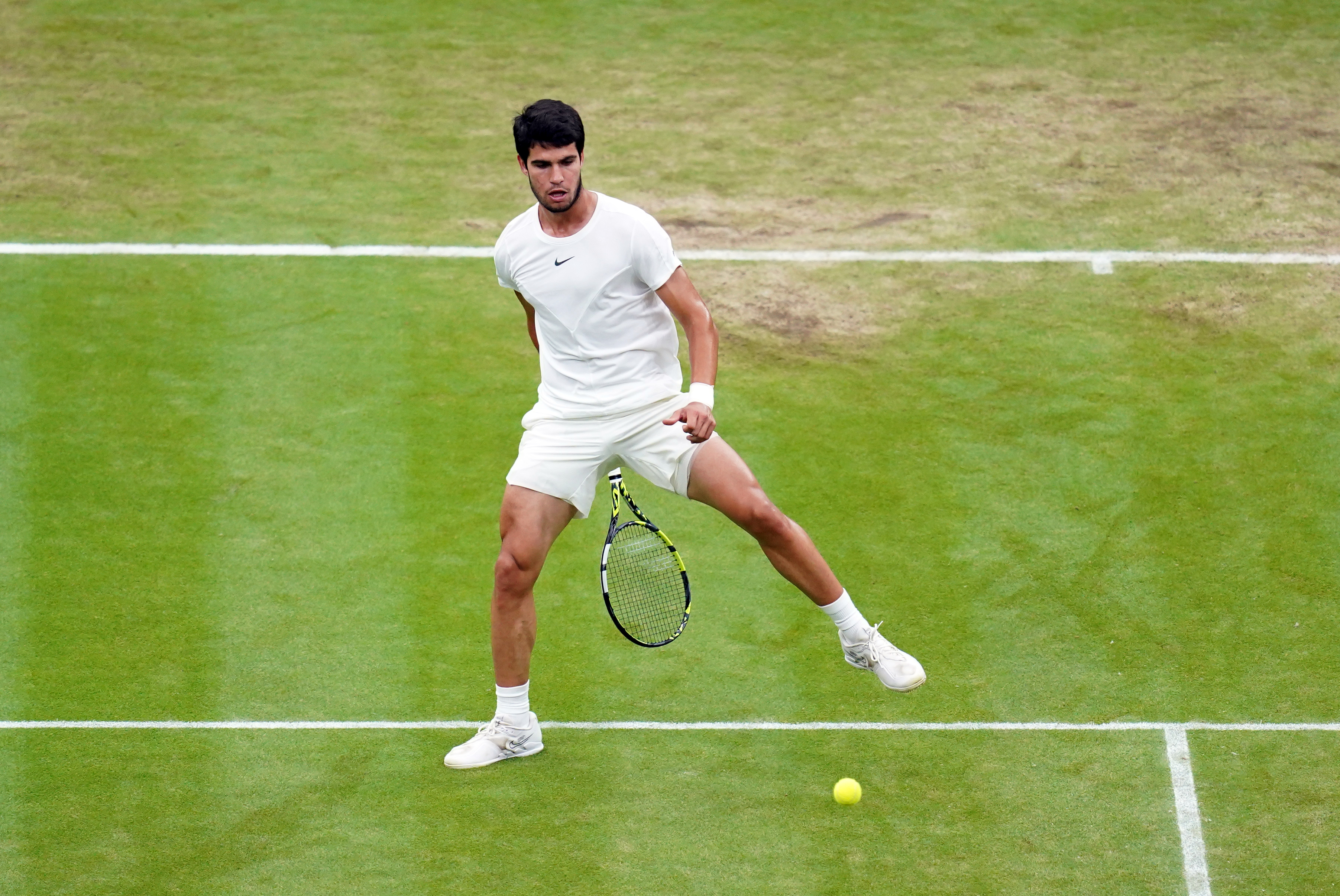 Carlos Alcaraz put on a show for Centre Court