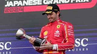 Ferrari’s Carlos Sainz refuses to throw towel in at early stage of F1 season