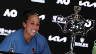 Australian Open: 'Just let go' – Keys' grand slam advice to Zverev