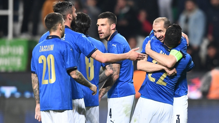 Italy celebrate against Turkey