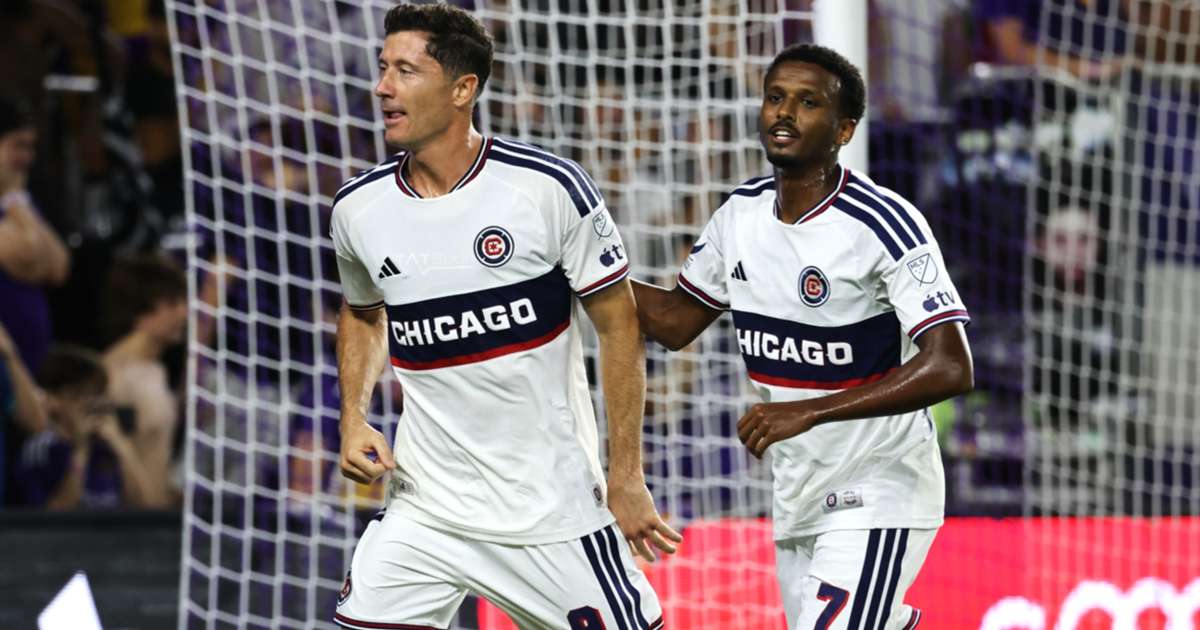 Lewandowski Fires Chicago Fire to Sixth Straight Win as Houston Dynamo Top Western Conference
