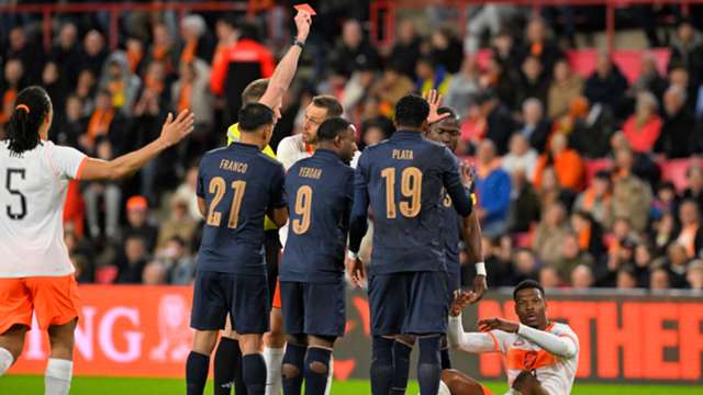 Netherlands 1-1 Ecuador: Dumfries red card hinders Koeman's World Cup preparations