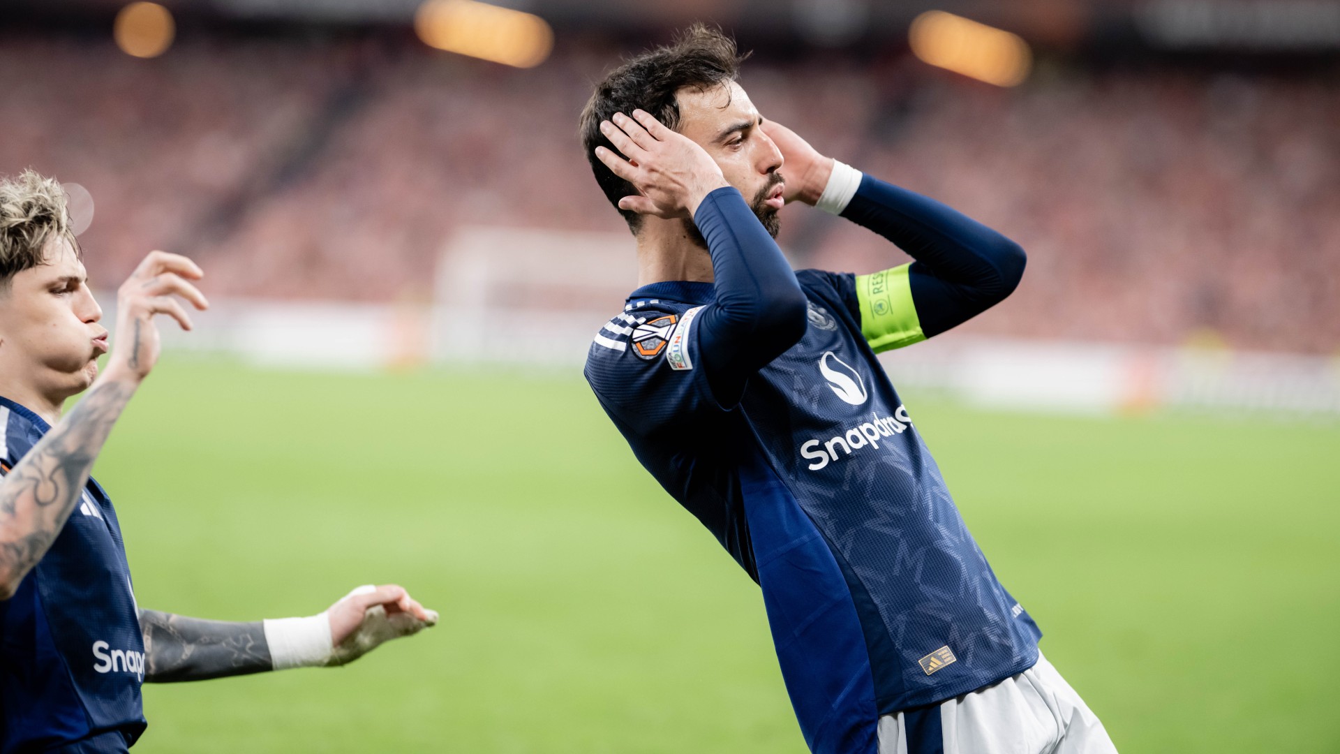 Fernandes hails ‘unbelievable result’ in Europa League semi-final first leg
