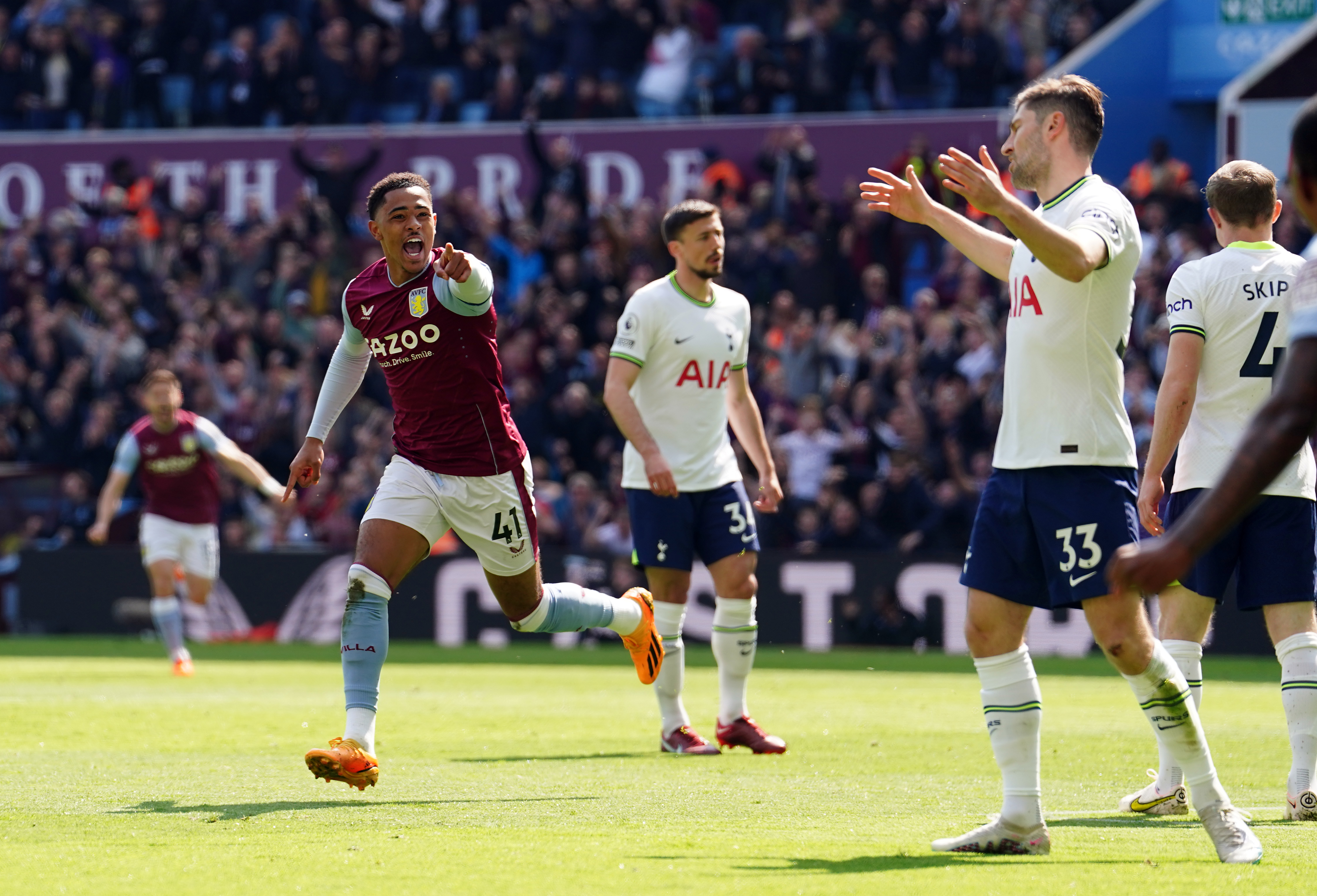 HIGHLIGHTS, ASTON VILLA 2-3 SPURS