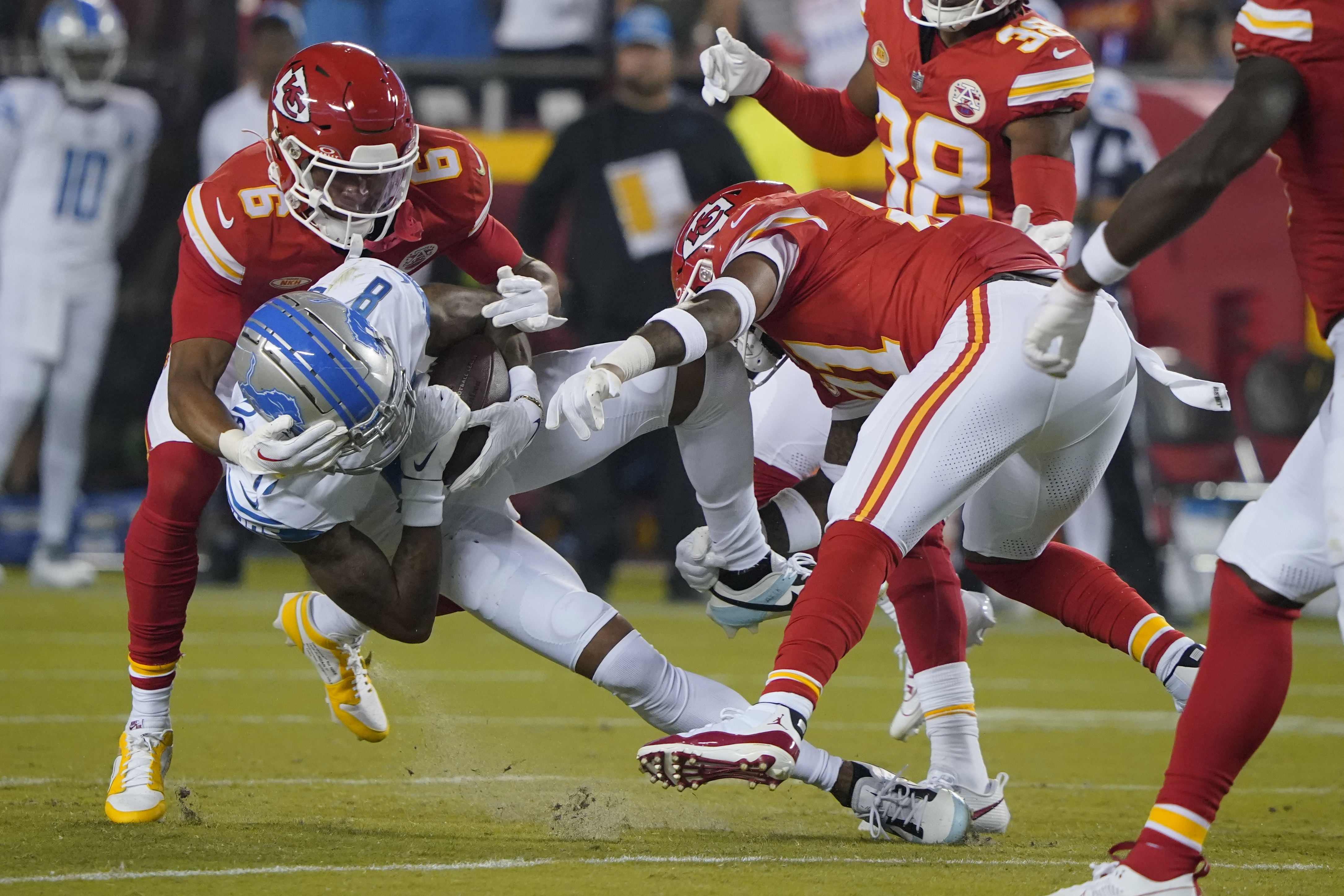 Lions Chiefs Football
