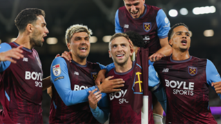 West Ham 4-2 Wolves: Bowen and Mukasa star in first Championship win