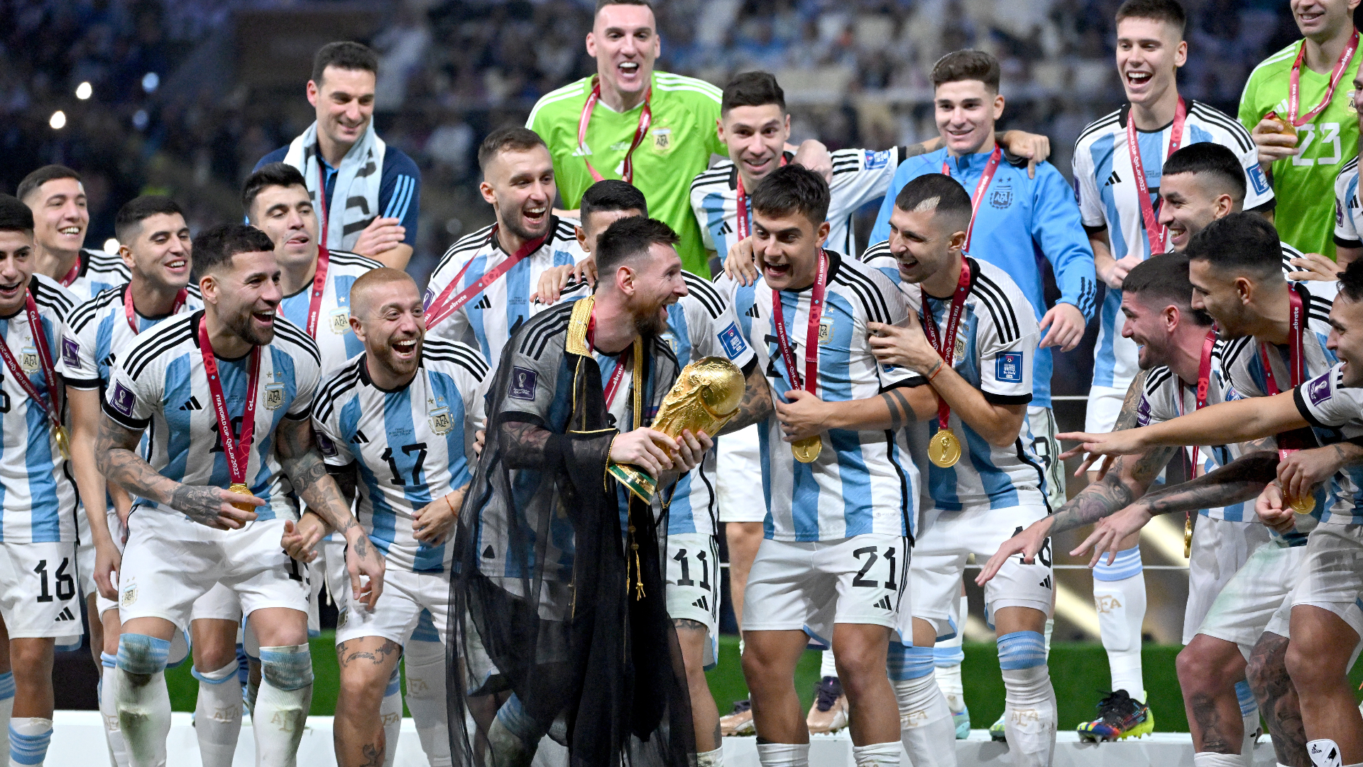 Poyet: Uruguay must host centenary World Cup