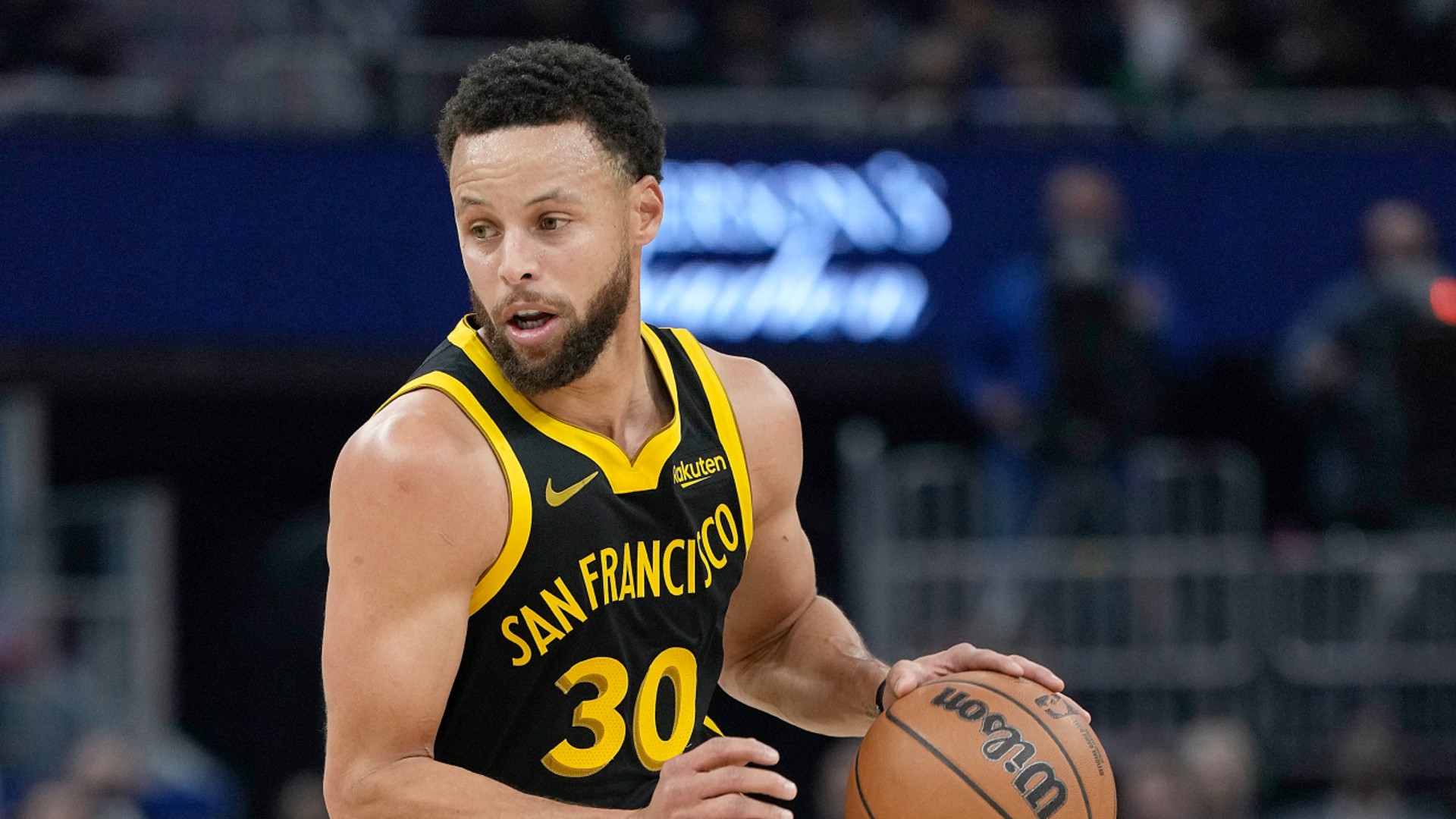 'We need to give him more help', says Kerr after Curry's 3-pointer streak ends
